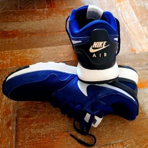 Rare Men's Nike Air max in great condition size 10.